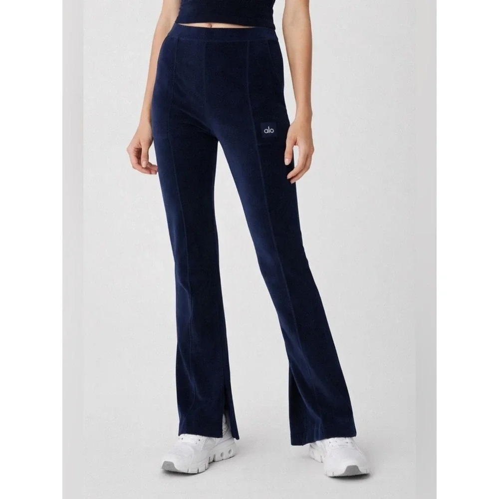 Alo Yoga Winter Break Flare Pant Women's XS Navy Micro Corduroy‎ High Waist Chic
